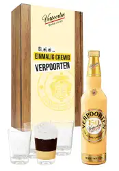 Artikelbild des Artikels “Geschenkset mit  0,7 L VERPOORTEN ORIGINAL Eierlikör 20 %vol und 4 ''Wappen''-Gläser “